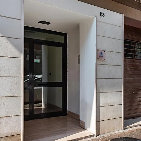 公寓 15 Min From Old Town & Train Station Wifi 5 Star 巴里